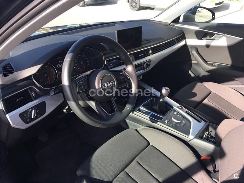 Usado Audi A4 S-Line 150 CV (110 kW) 2018 Negro Berlina