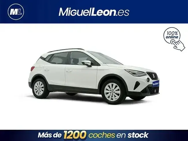 Usado Seat Arona Style 110 CV (80 kW) 2023 Blanco SUV