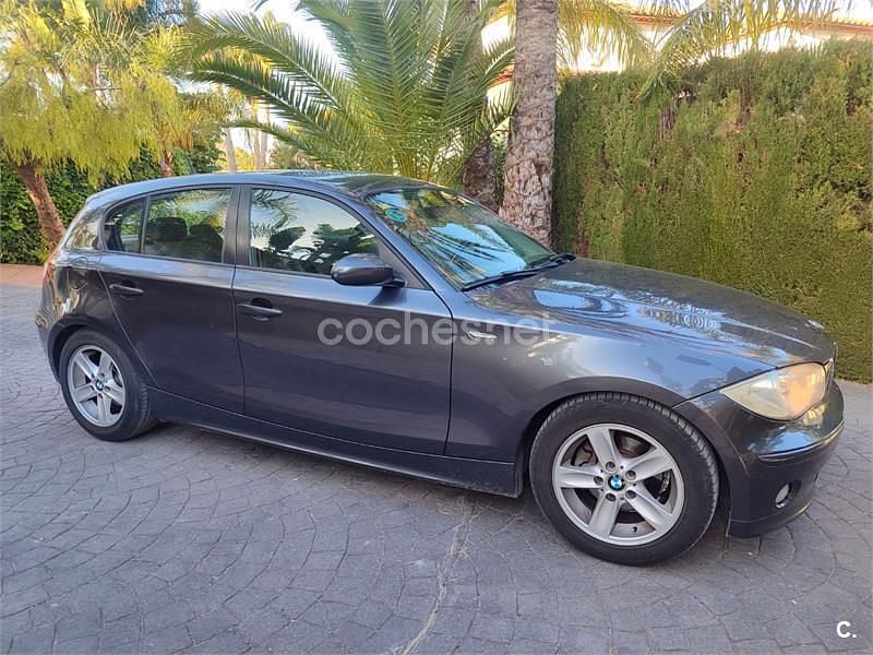 Usado BMW 116 115 CV (84 kW) 2005 Gris / plata Utilitario