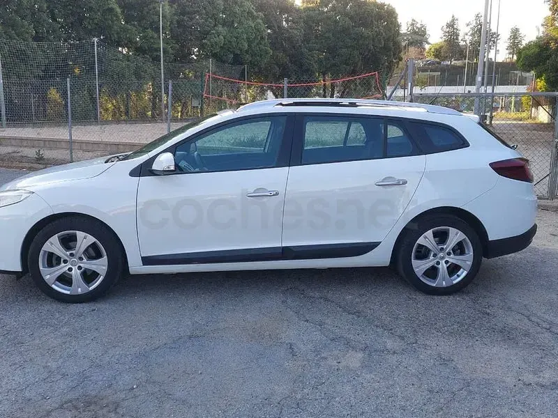 Usado Renault Mégane GrandTour 110 CV (80 kW) 2011 Blanco Familiar