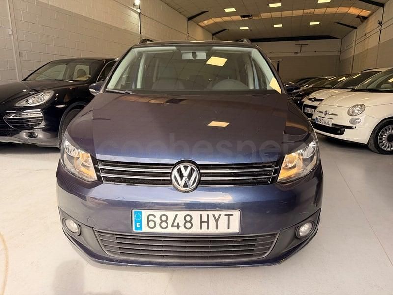 Usado VW Touran Edition 105 CV (77 kW) 2014 Azul Monovolumen