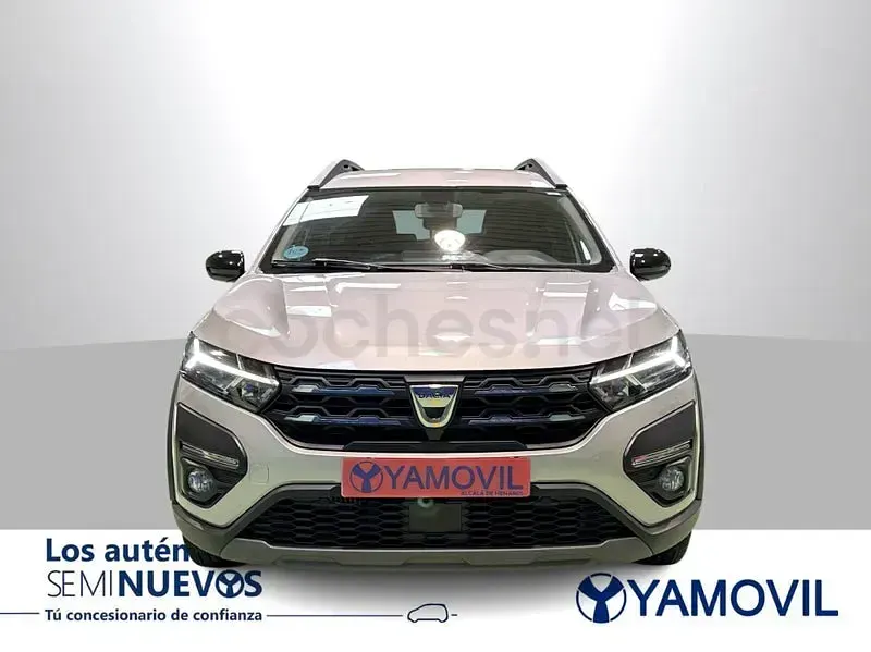 Usado Dacia Jogger Extreme 110 CV (80 kW) 2022 Gris / plata Monovolumen