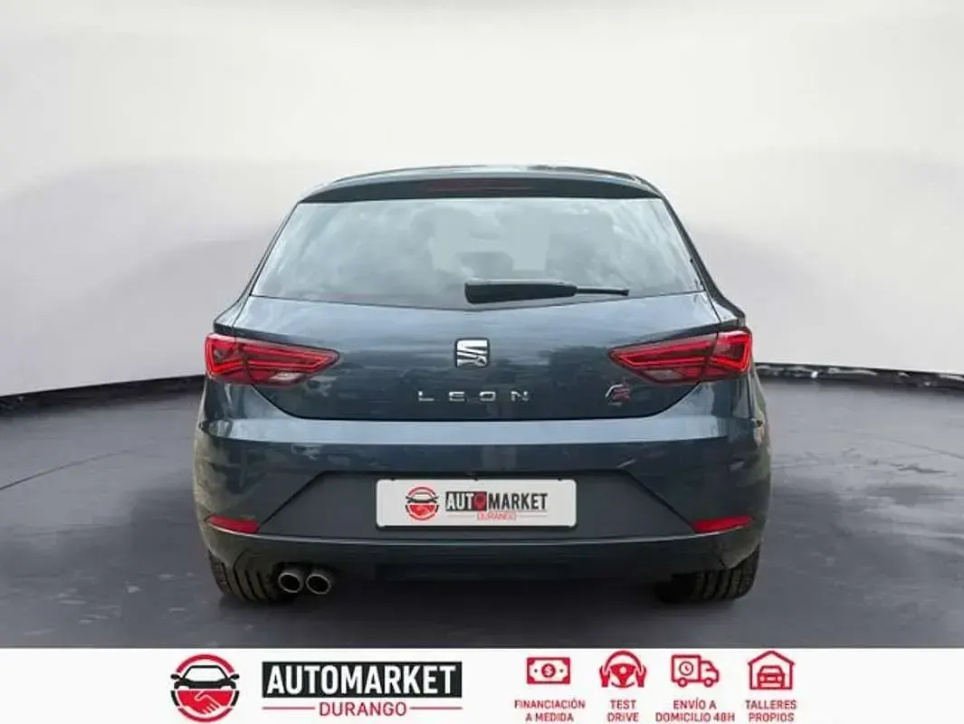 Usado Seat Leon 150 CV (110 kW) 2019 Gris Berlina
