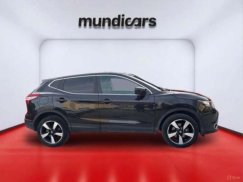 Usado Nissan Qashqai N-Connecta 131 CV (96 kW) 2016 Negro SUV