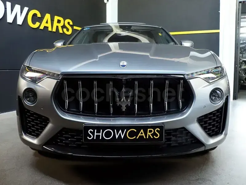 Usado Maserati Levante GT 330 CV (242 kW) 2022 Gris / plata SUV