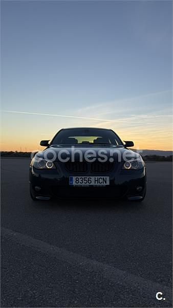Usado BMW 550 Sport Line 367 CV (269 kW) 2007 Azul Berlina