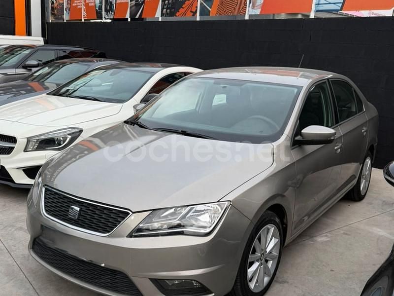 Usado Seat Toledo Reference 115 CV (84 kW) 2016 Beige Berlina