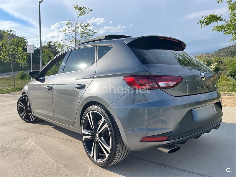 Usado Seat Leon CUPRA 280 CV (205 kW) 2015 Gris / plata Berlina