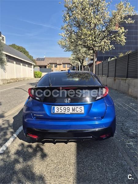 Usado Honda Civic Comfort Plus 100 CV (73 kW) 2015 Azul Berlina