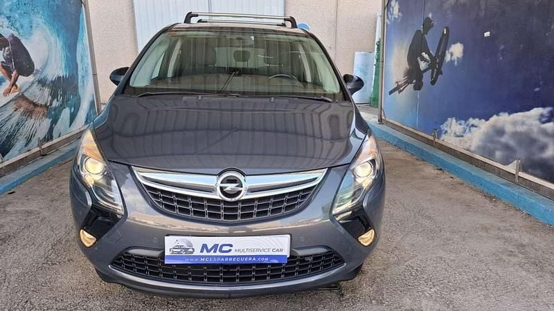 Usado Opel Zafira Tourer Selective 136 CV (100 kW) 2016 Gris Monovolumen