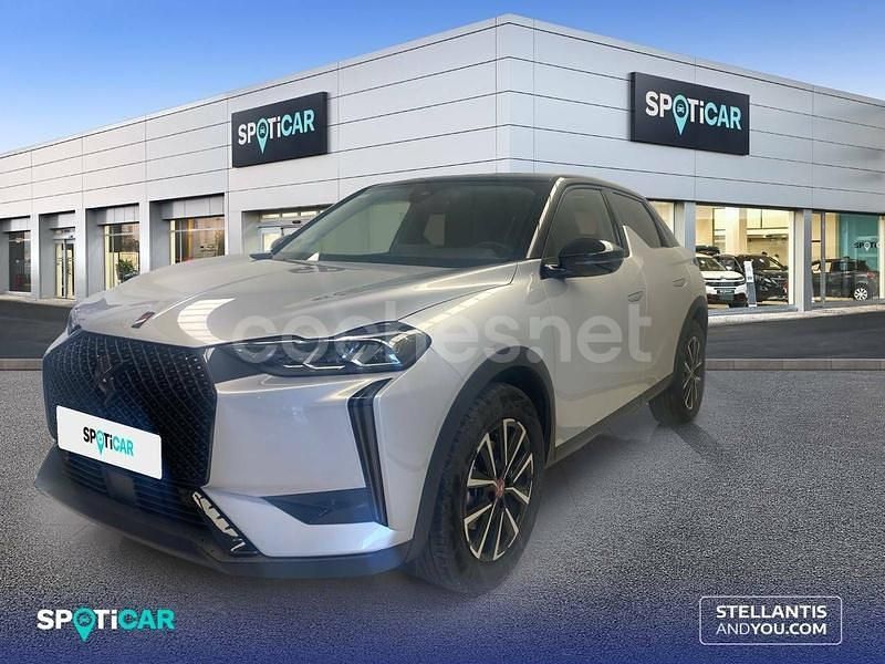 Gris Usado 2024 DS Automobiles DS3 Performance SUV | 21.500 € (Buen precio) - Imagen 1/4
