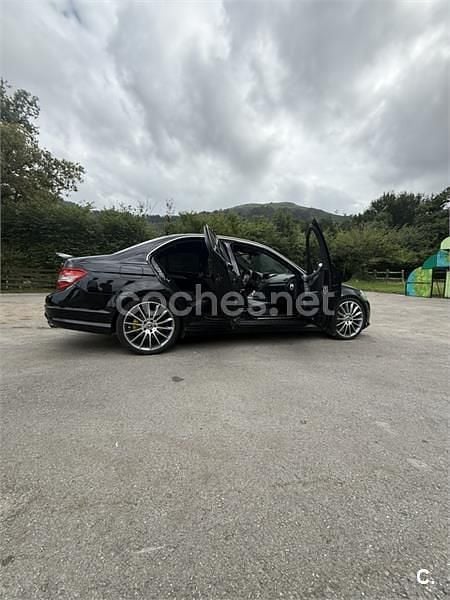 Usado Mercedes C320 Avantgarde 224 CV (164 kW) 2009 Negro Berlina