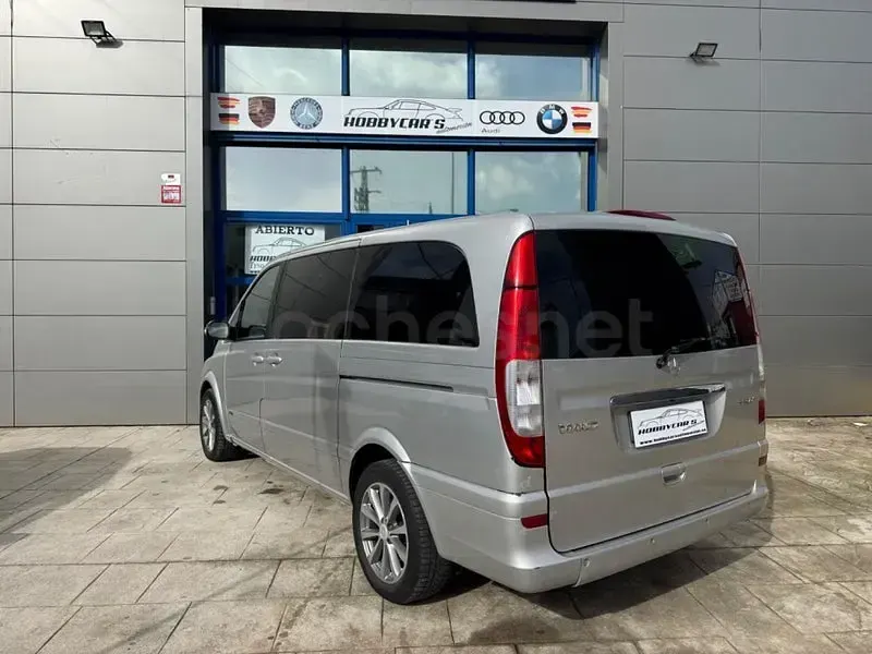 Usado Mercedes Viano 150 CV (110 kW) 2008 Gris / plata Monovolumen