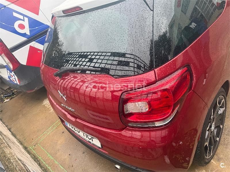 Usado Citroën DS3 120 CV (88 kW) 2011 Granate Utilitario