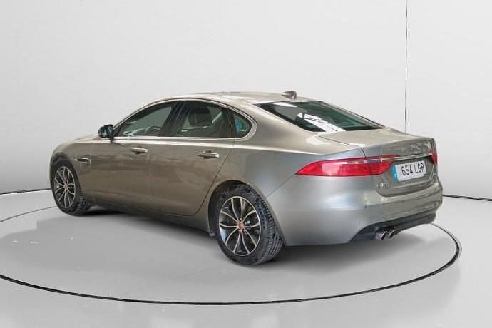 Usado Jaguar XF Prestige 180 CV (132 kW) 2020 Berlina