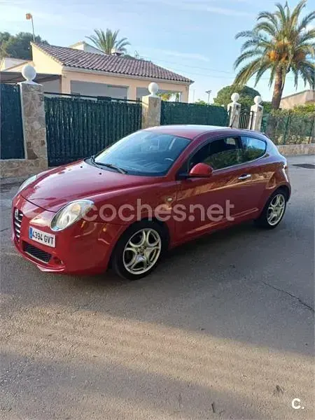 Usado Alfa Romeo MiTo Progression 95 CV (69 kW) 2010 Rojo Utilitario