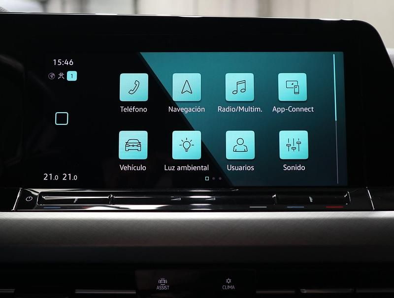 Usado VW Golf VII 115 CV (84 kW) 2021 Blanco Utilitario