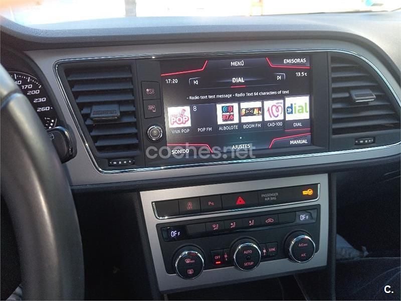 Usado Seat Leon XCELLENCE 130 CV (95 kW) 2019 Gris / plata Berlina