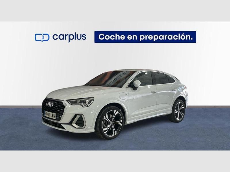 Blanco glaciar (metalizado) Usado 2022 Audi Q3 Sportback S-Line SUV | 36.990 € (Caro) - Imagen 1/3