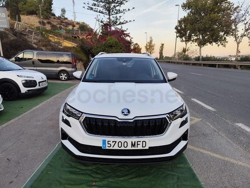 Begagnad Skoda Karoq SportLine 115 HK (84 kW) 2023 Vit SUV
