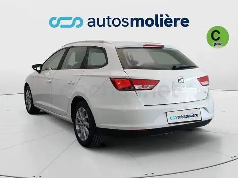 Usado Seat Leon Style 125 CV (91 kW) 2016 Blanco Familiar