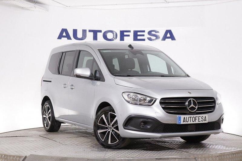 Usado Mercedes 180 115 CV (84 kW) 2023 Plata Berlina