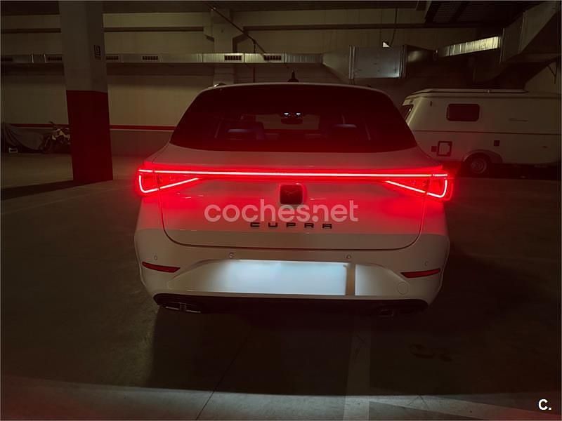 Usado Cupra Leon 150 CV (110 kW) 2023 Blanco Familiar