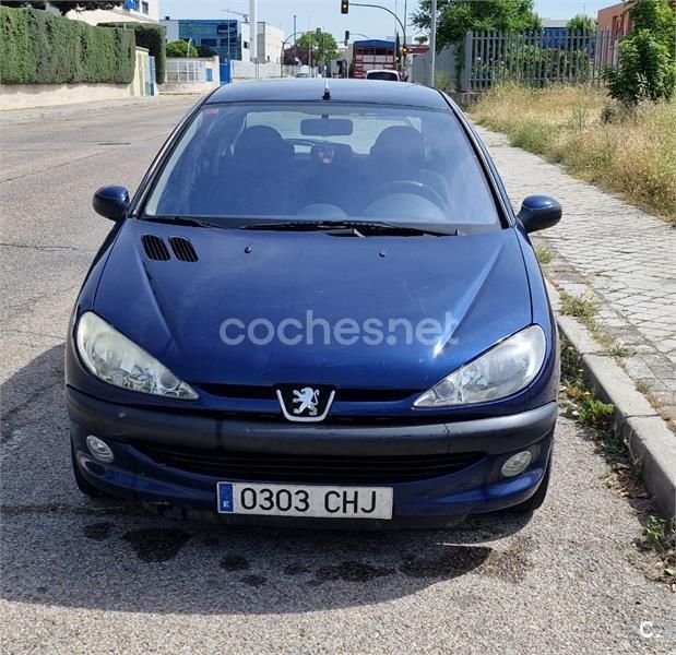 Azul Usado 2003 Peugeot 206 Berlina | 1600 € (Precio justo) - Imagen 1/4