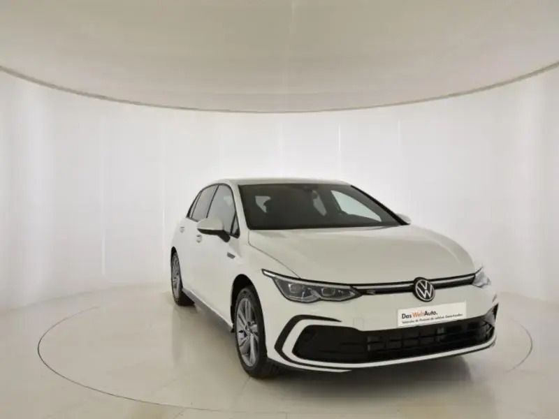 Blanco Usado 2023 VW Golf VIII R-line | 29.990 € (Caro) - Imagen 1/4