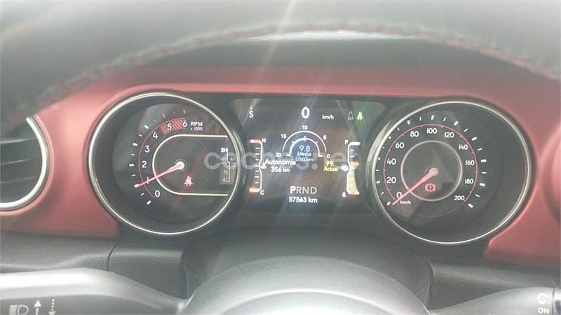 Usado Jeep Wrangler Rubicon 200 CV (147 kW) 2018 Rojo SUV