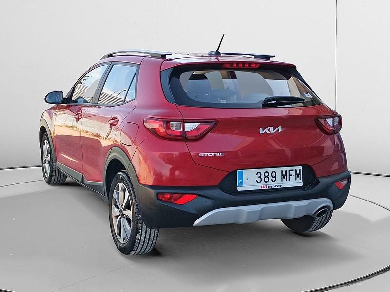 Usado Kia Stonic 84 CV (61 kW) 2022 SUV