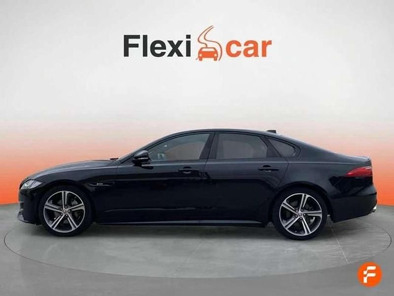 Usado Jaguar XF R-Sport 179 CV (131 kW) 2015 Negro Berlina
