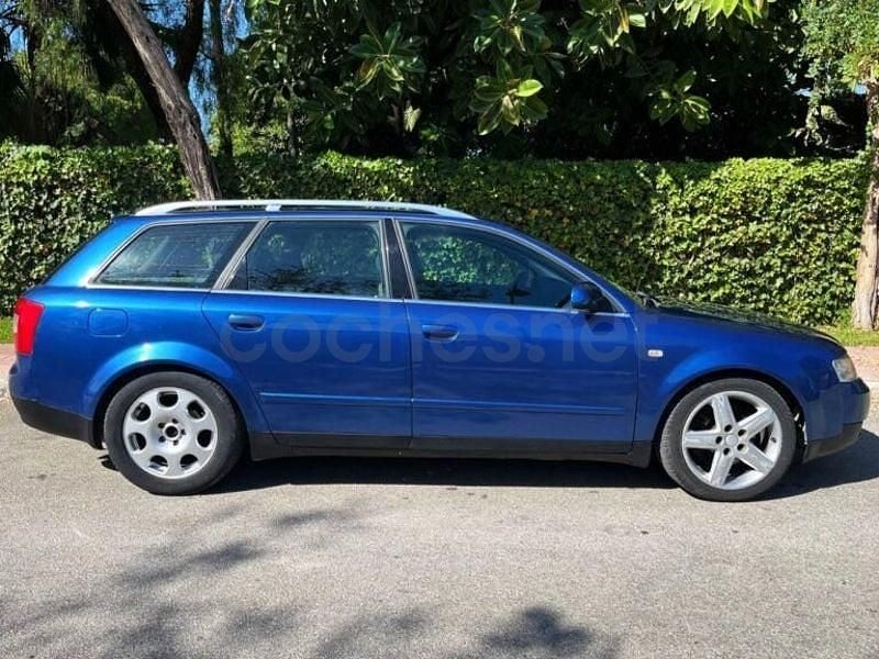Begagnad Audi A4 Sport 163 HK (119 kW) 2004 Blå Kombi