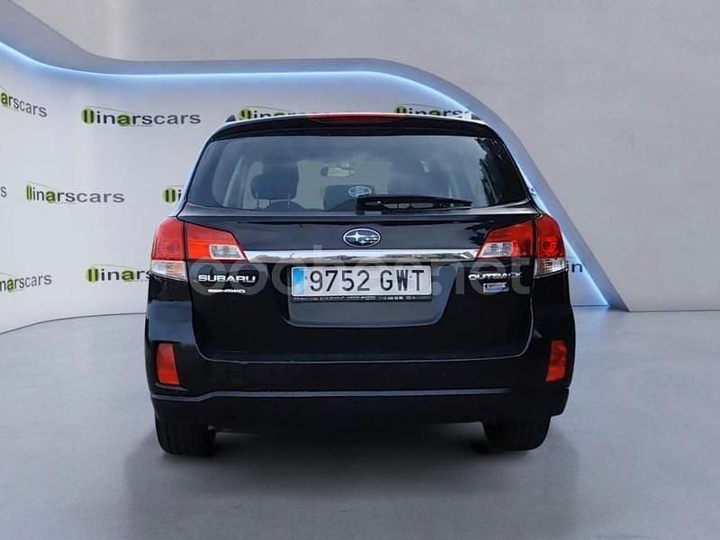 Usado Subaru Outback Premium 150 CV (110 kW) 2010 Negro SUV