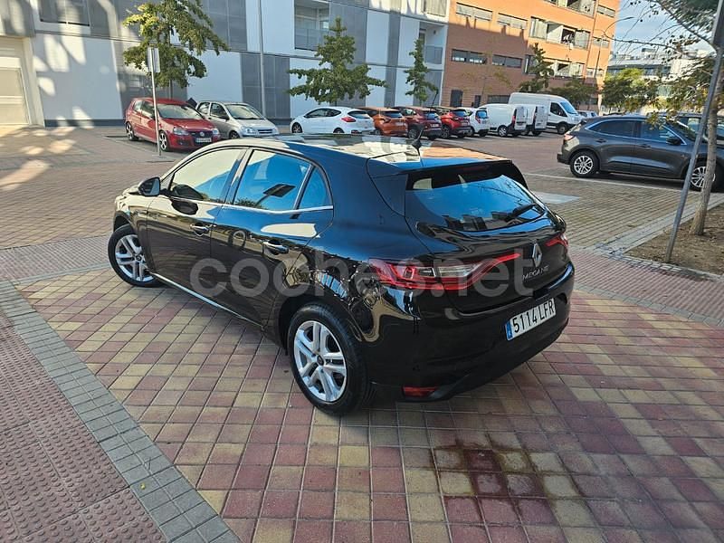 Usado Renault Mégane IV Business 116 CV (85 kW) 2020 Negro Berlina
