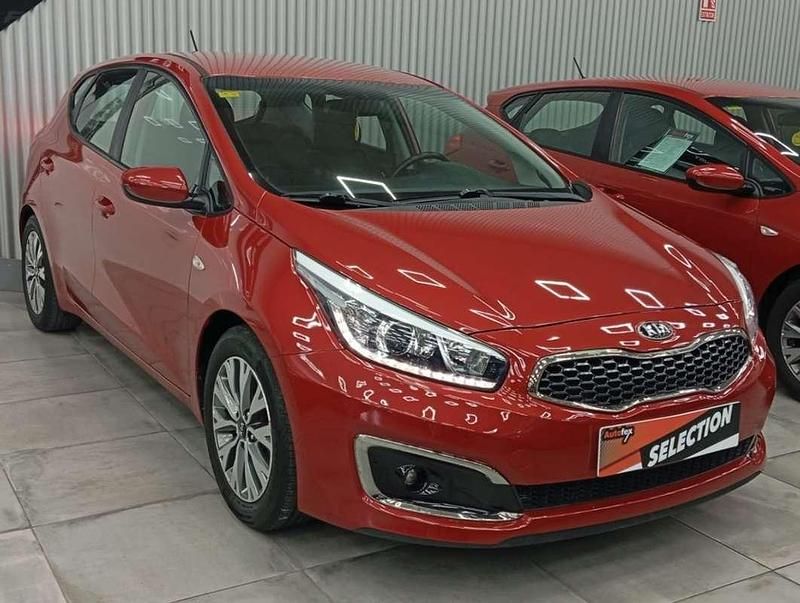 Brugt Kia Ceed 99 HK (72 kW) 2018 Rød Hatchback
