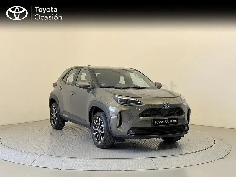 Usado Toyota Yaris Cross Active 116 CV (85 kW) 2023 Verde SUV