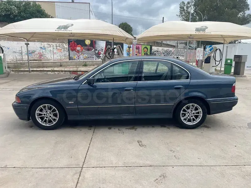 Usado BMW 520 Exclusive 136 CV (100 kW) 2002 Azul Berlina