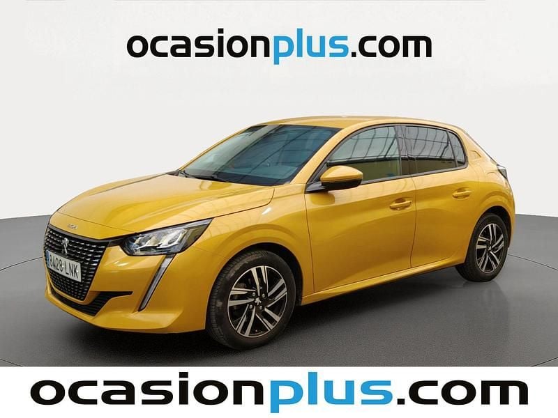 Usado Peugeot 208 Allure 131 CV (96 kW) 2021 Amarillo Utilitario