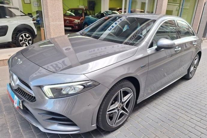 Usado 2021 Mercedes A250 AMG line Berlina | 32.770 € (Precio justo) - Imagen 1/4
