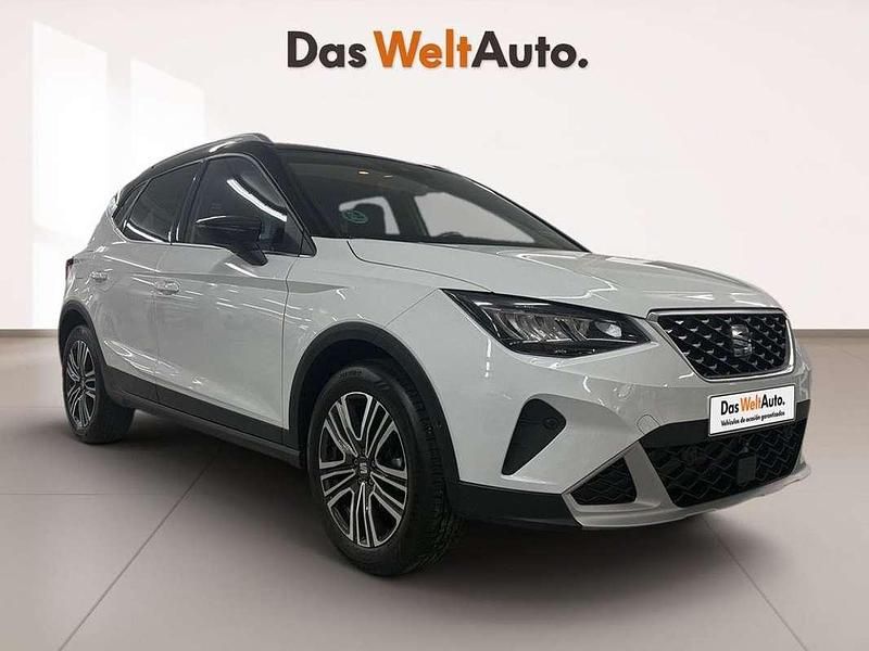 Usado Seat Arona 116 CV (85 kW) 2025 Blanco SUV