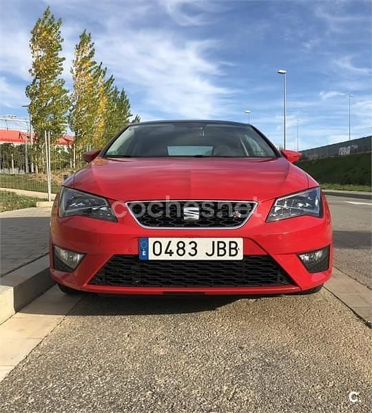 Usado Seat Leon SC I-Tech 125 CV (91 kW) 2014 Rojo Utilitario