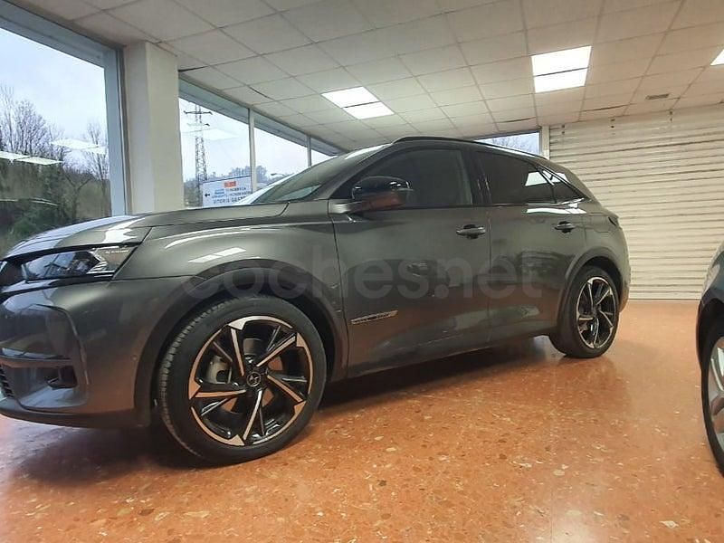 Usado DS Automobiles DS7 Crossback 300 CV (220 kW) 2022 Gris / plata SUV