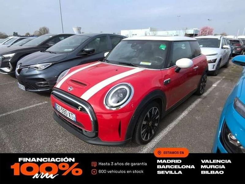 Usado Mini Cooper SE 135 kW (184 CV) 2024 Rojo Utilitario