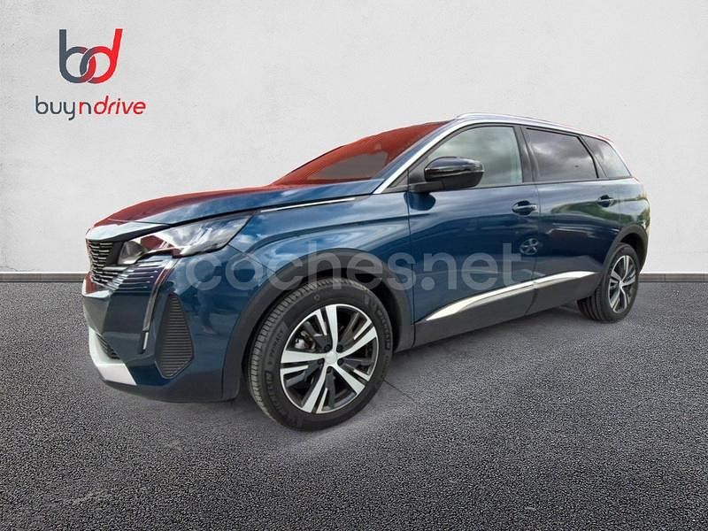Azul Usado 2024 Peugeot 5008 Allure Monovolumen | 28.990 € (Precio justo) - Imagen 1/4