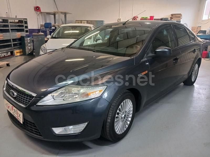 Usado Ford Mondeo 125 CV (91 kW) 2010 Negro Berlina
