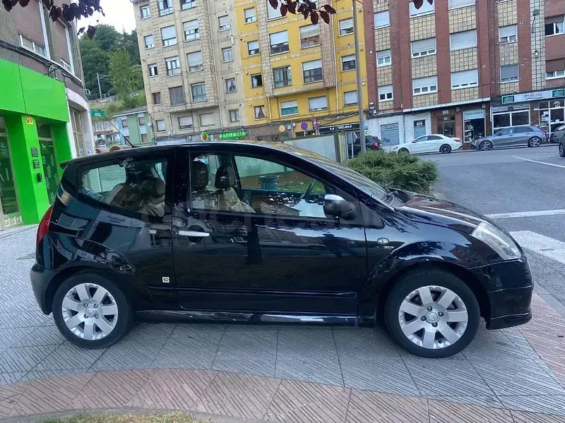 Usado Citroën C2 Sport Chic 75 CV (55 kW) 2007 Negro Utilitario
