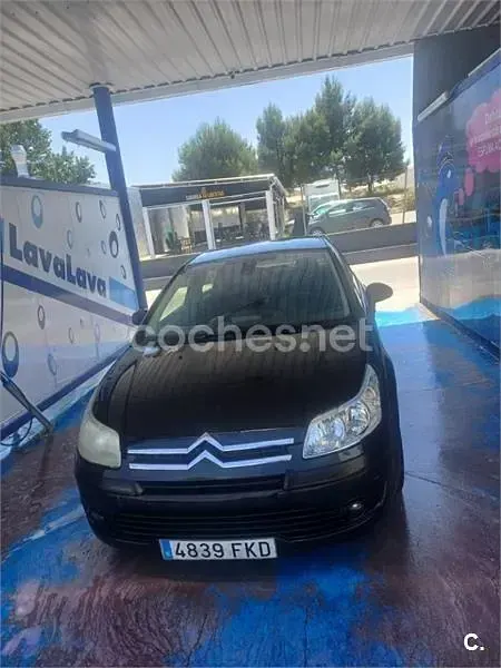 Usado Citroën C4 92 CV (67 kW) 2007 Negro Berlina