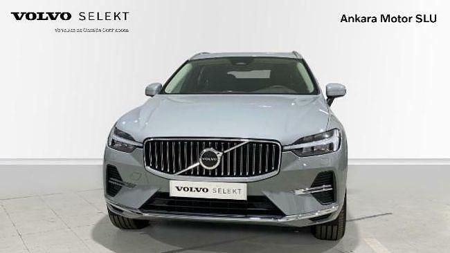Usado Volvo XC60 Core 350 CV (257 kW) 2023 Gris SUV