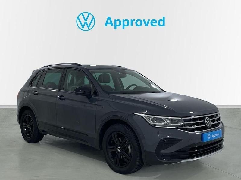 Gris Usado 2022 VW Tiguan Sportline SUV | 27.900 € (Precio justo) - Imagen 1/4